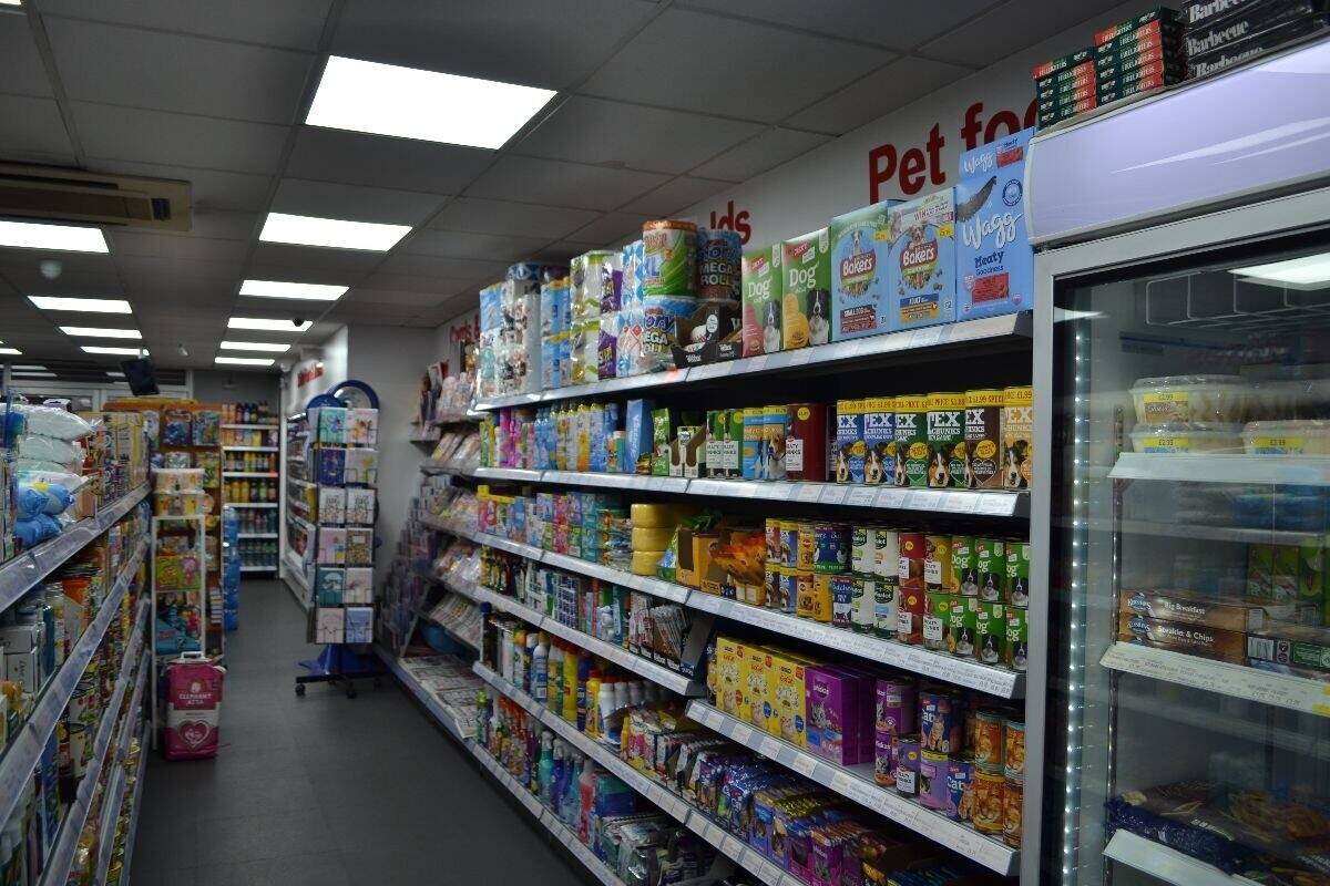 High Turnover Off Licence & Convenience Store – £9K–£10K Weekly Sales Photo 8