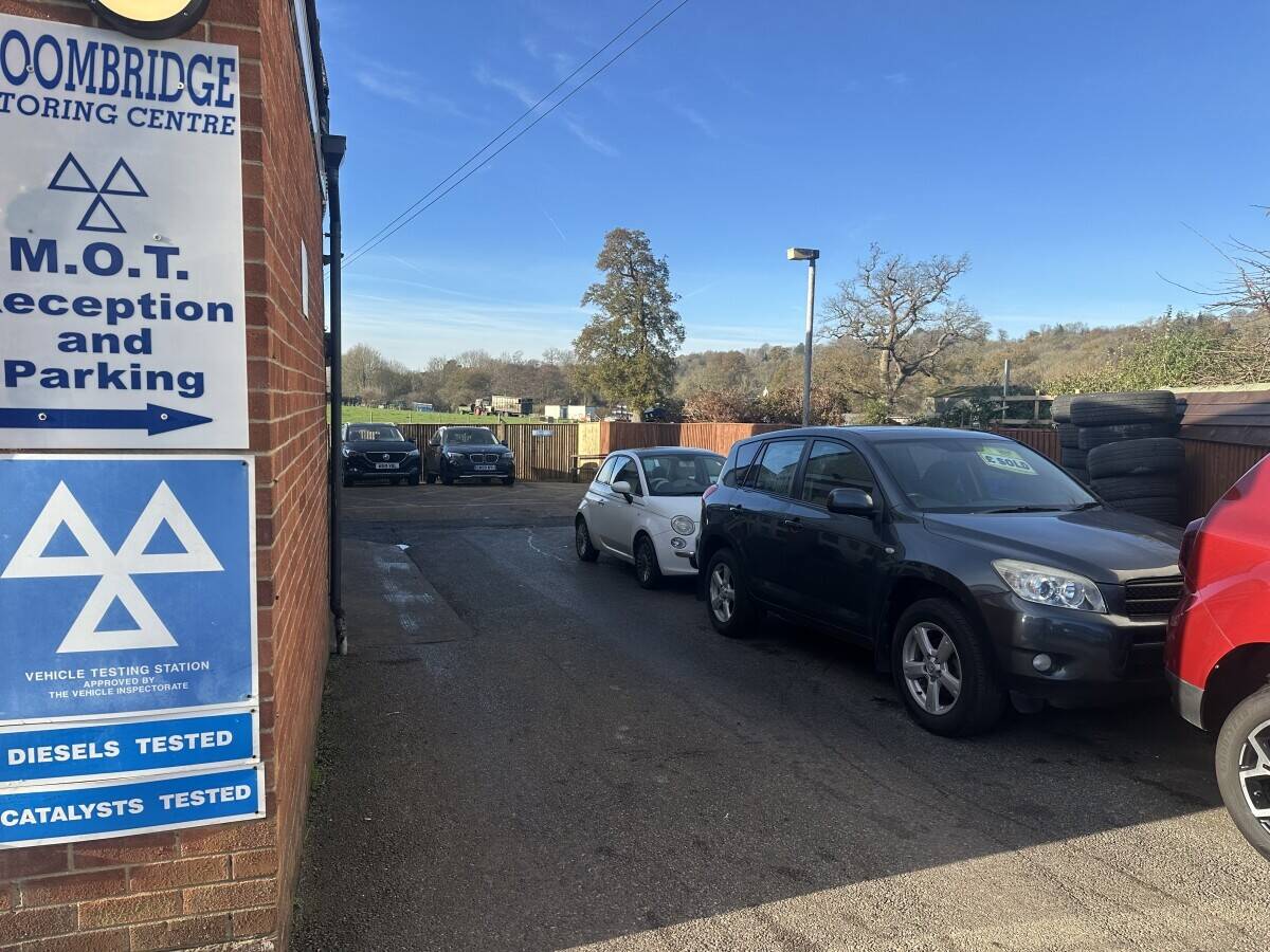 Car Sales and MOT Station/Repair business for sale near Tunbridge Wells Photo 8