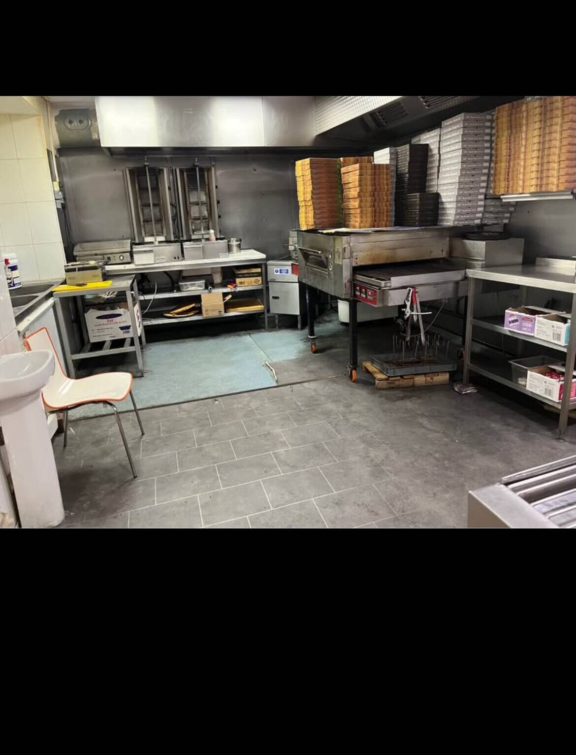 Pizza restaurant in Manchester Photo 8
