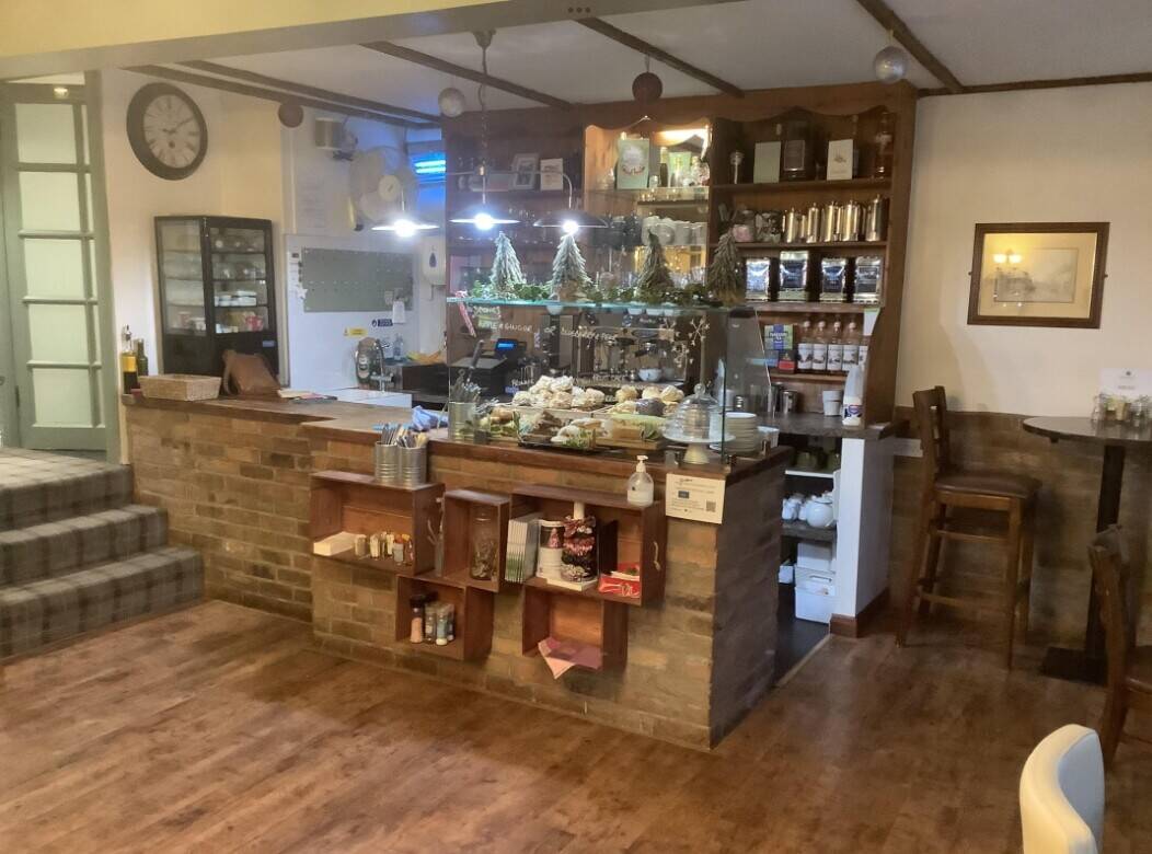 Popular, Traditional Eatery/Café Business Photo 8