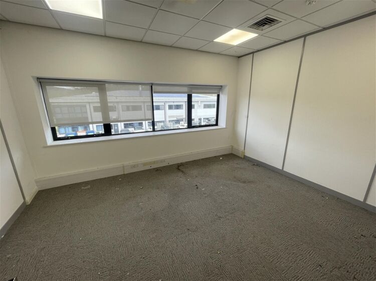 Modern office premises just off the A38 For Sale in Newton Abbot Photo 8