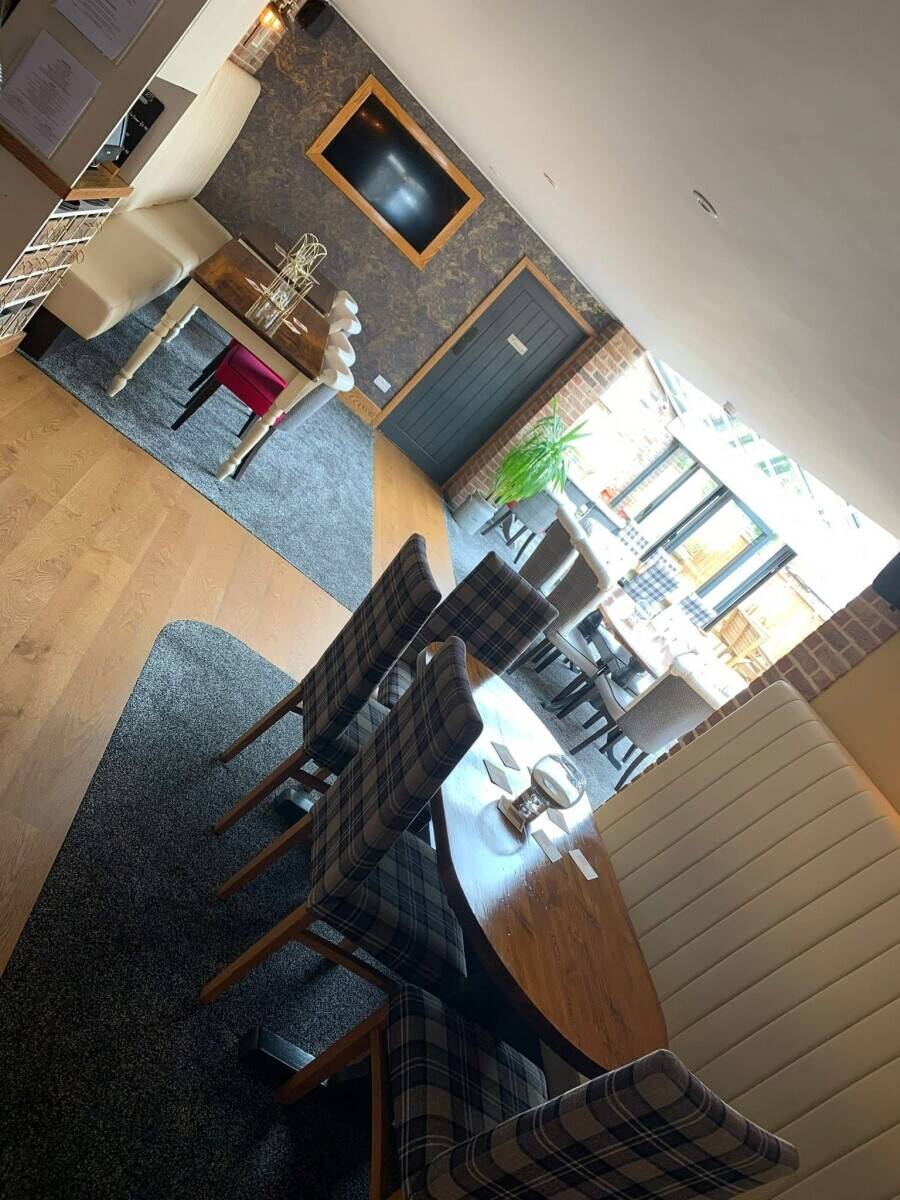 Country Pub, Restaurant and Boutique B&B