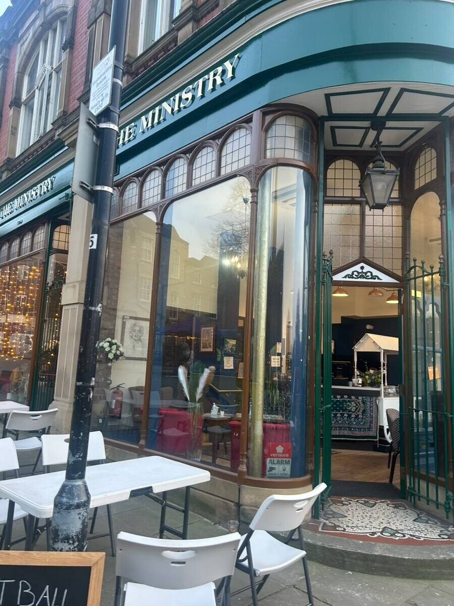 Coffee shop selling hot and cold food and drinks