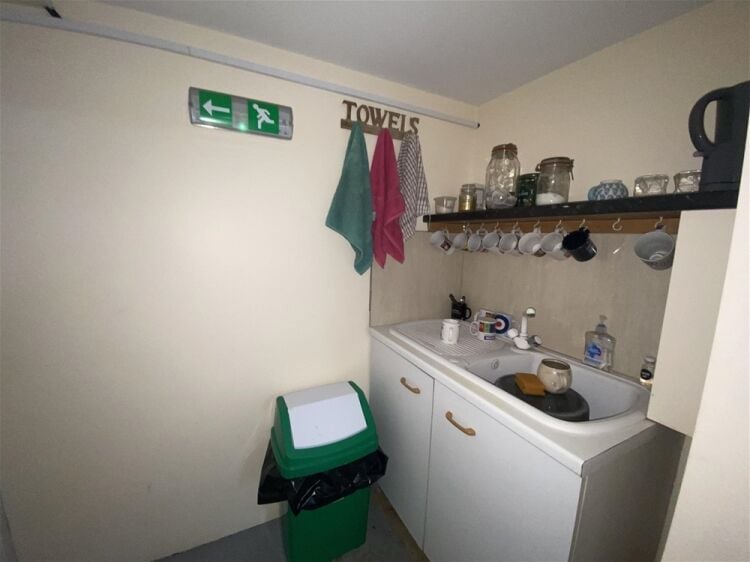 Retail For Sale in Kettering Photo 8