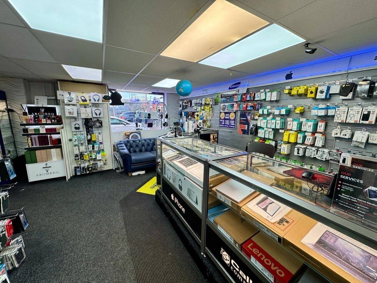 Established Mobile Phone Repair Shop Trading Since 1997 Photo 8