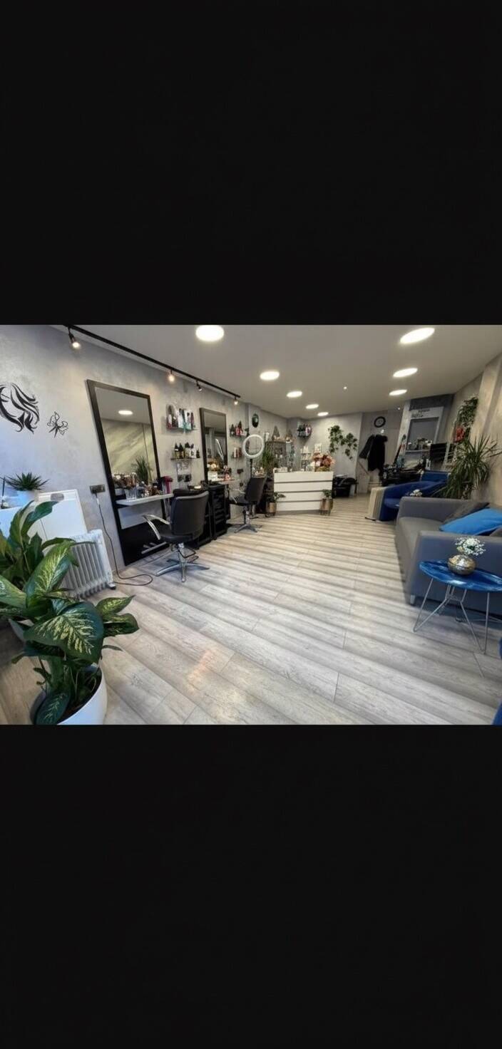 Classic Cuts Unisex Salon in Aberdeen City Center Photo 7