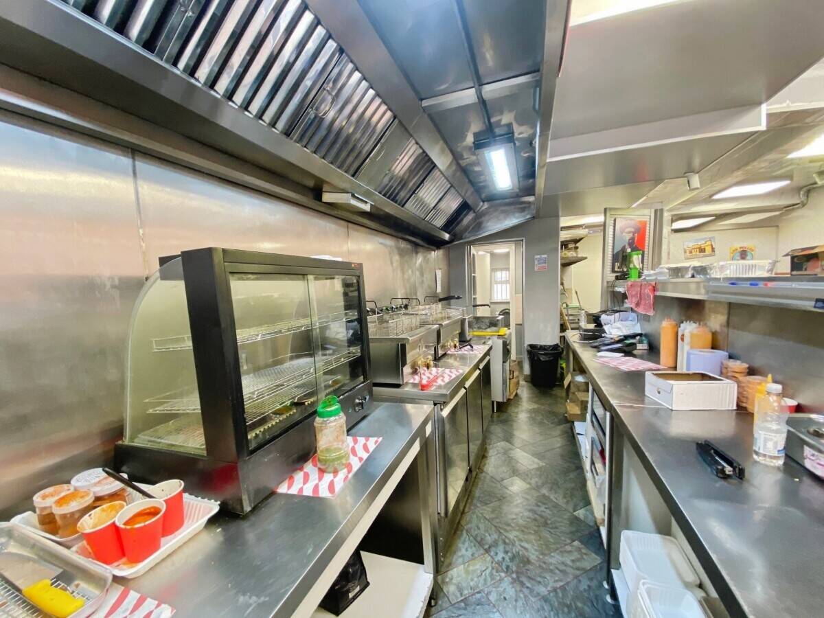Fully Fitted Takeaway for Sale – Reading – Long Lease - Wokingham Road Photo 8