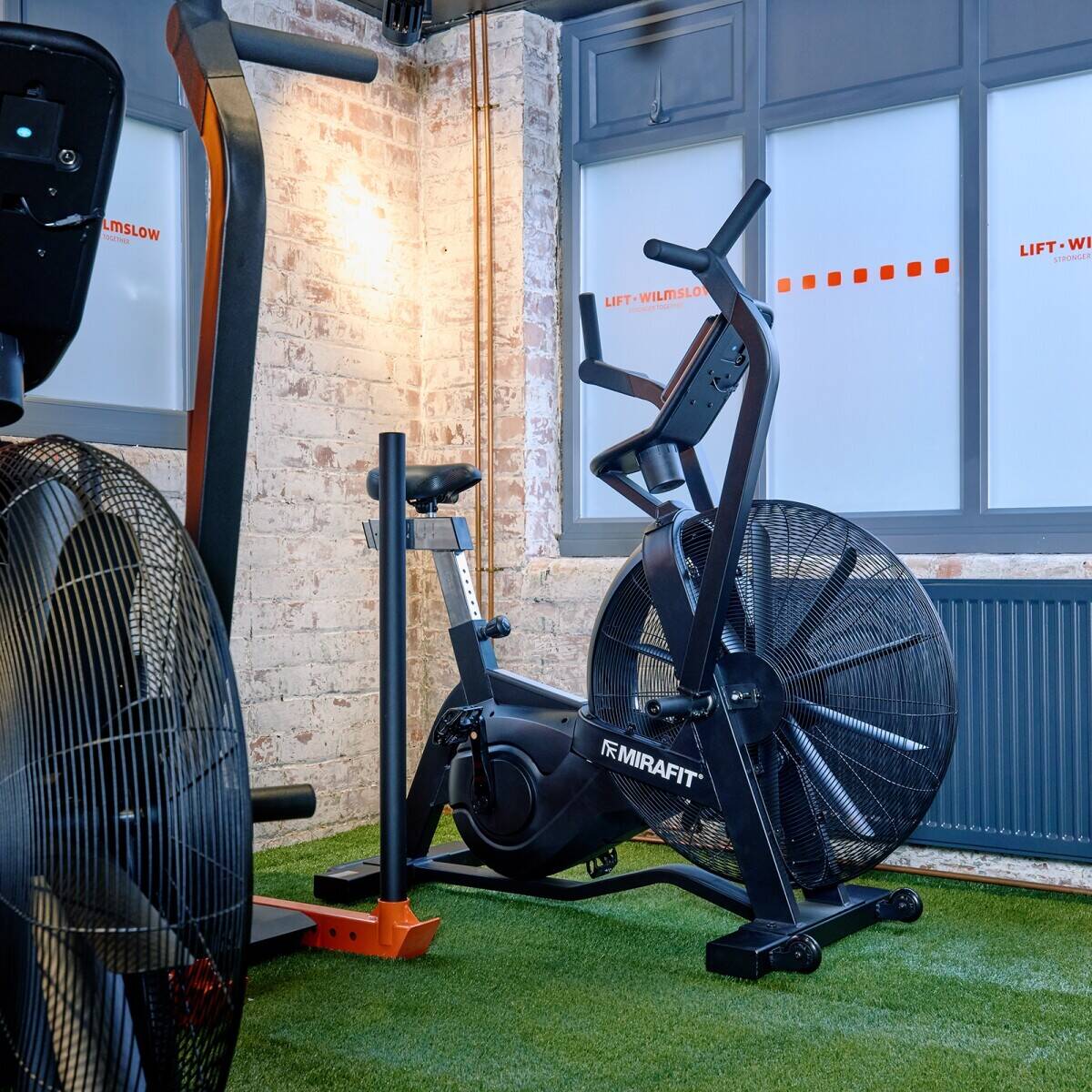 Small Group Personal Training Gym in Wilmslow Photo 8