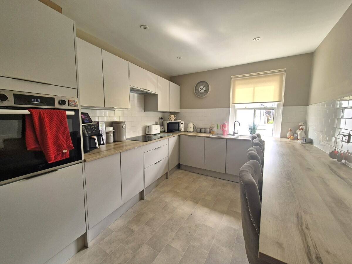 COUNTY DURHAM - VILLAGE WET LED PUB WITH SPACIOUS OWNERS ACCOMMODATION Photo 8