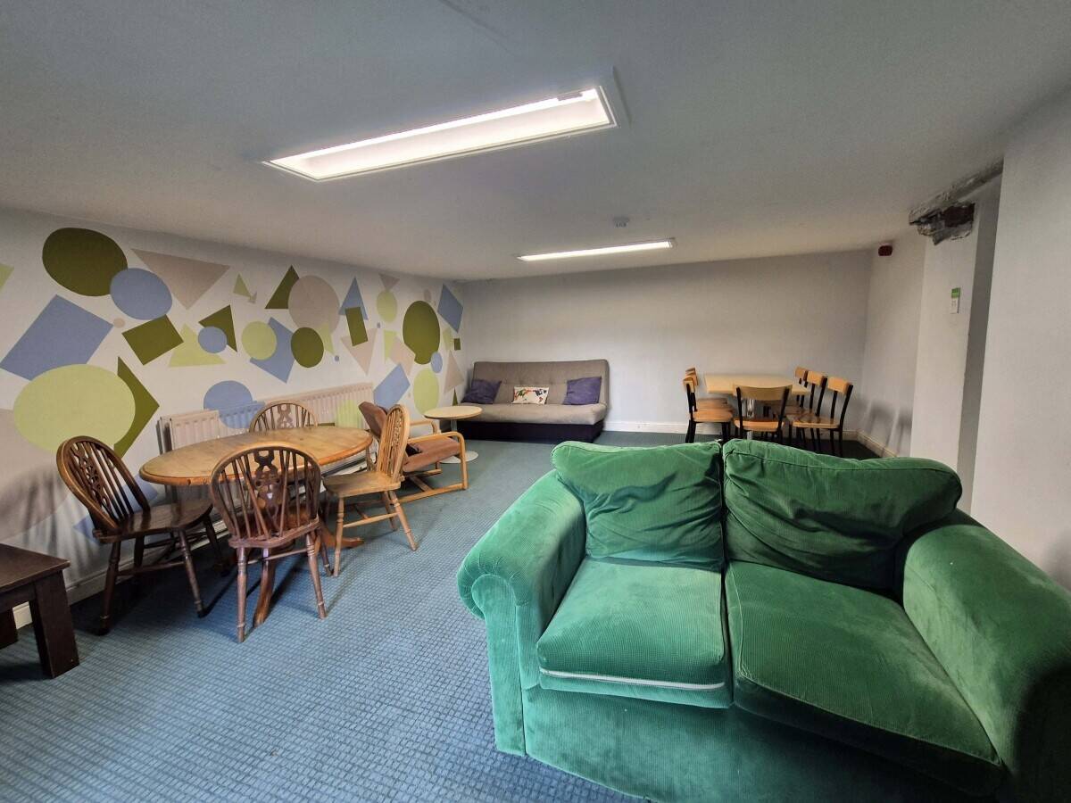 YHA HOLLY HOW (CONISTON) - TEN BEDROOM COUNTRY HOUSE HOSTEL & DETACHED HOUSE LOCATED IN STUNNING LAK