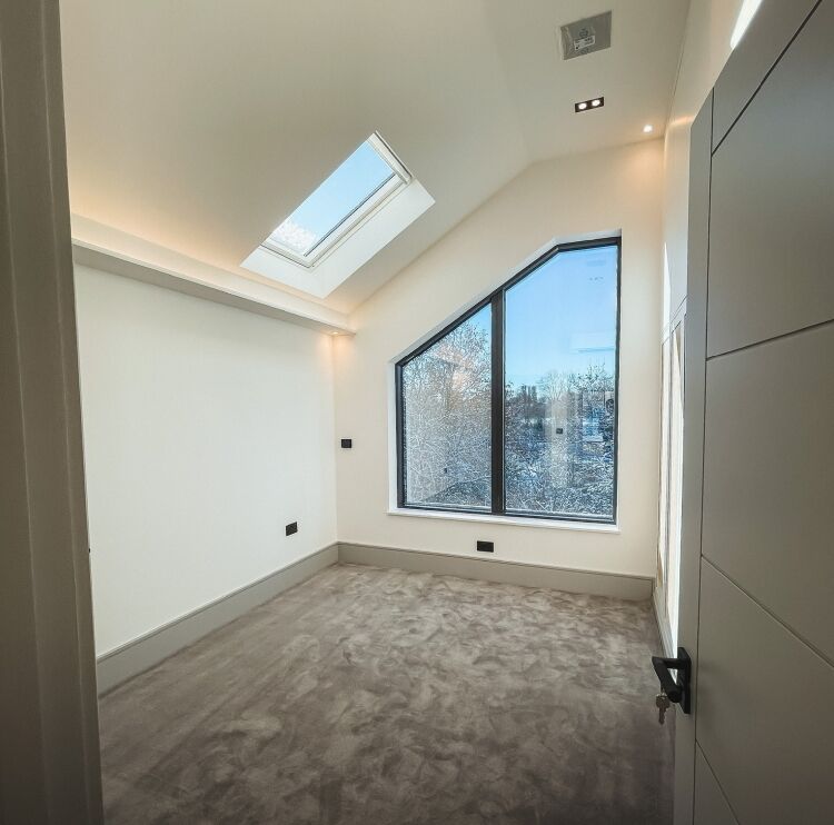 Leading UK Specialist Sealant Contractor | Profitable, Accredited Workforce.