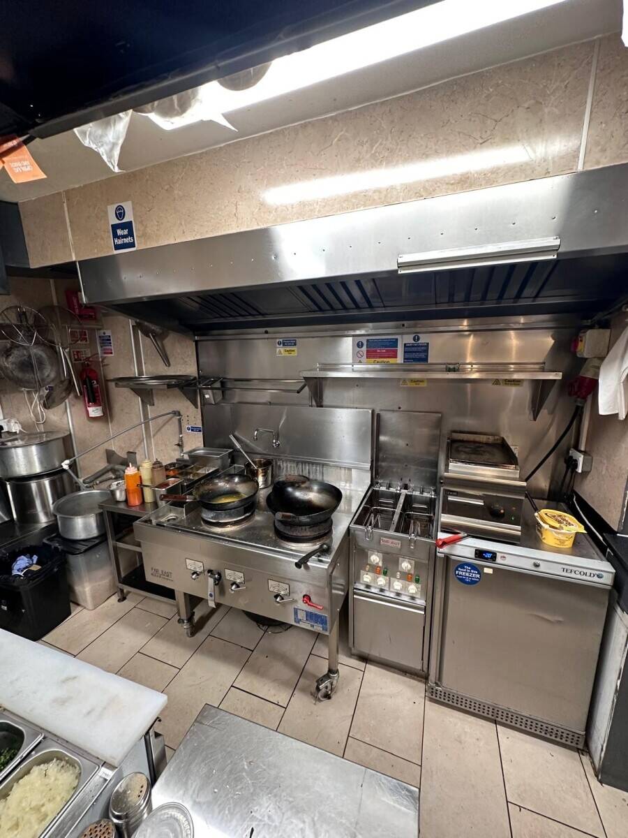 Indo-Chinese Restaurant Cafe for sale in in Harrow Town Centre Photo 8