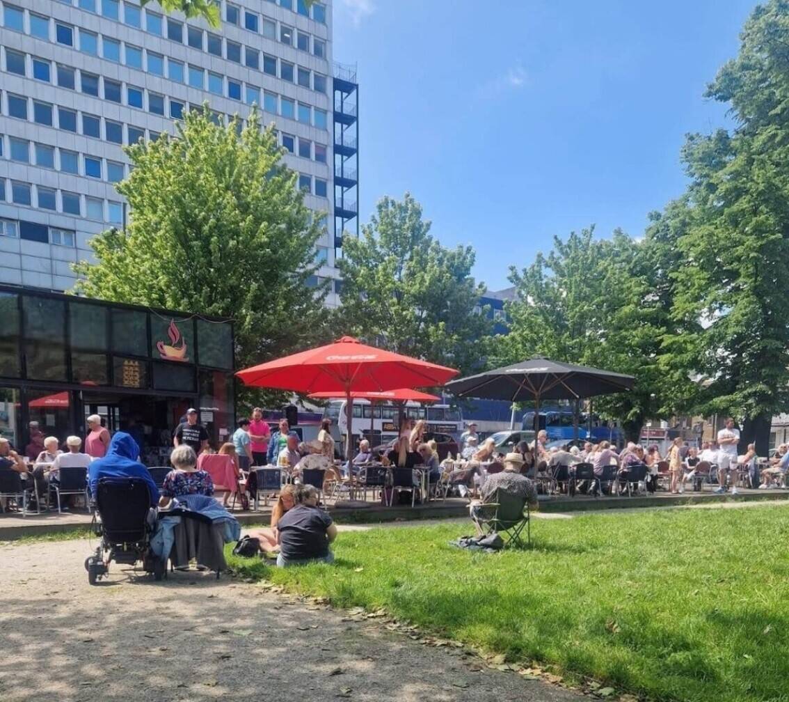 RARELY AVAILABLE CAFÉ IN PARK FOR SALE IN SOUTHEND-ON-SEA, ESSEX