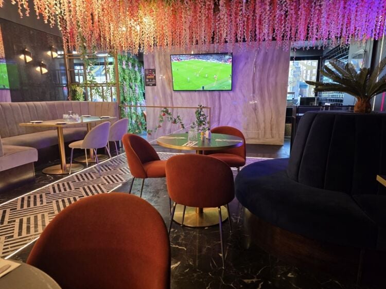 Flavours That Bring the Vibe – Vibrant African Restaurant & Bar