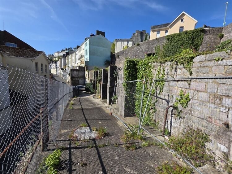 Auction Lot: Development Land with lapsed planning, Torquay For Sale in Torquay Photo 8