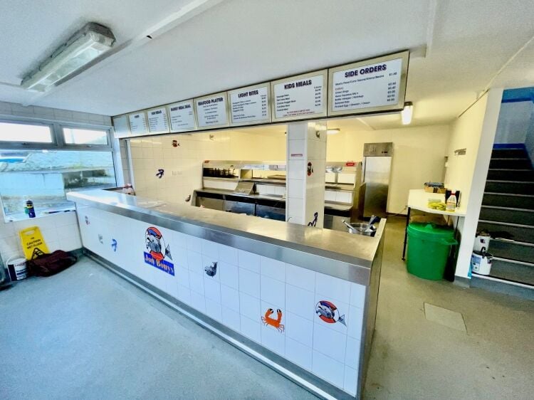 Leasehold Fish & Chip Takeaway & Restaurant Located In Newquay Cornwall Photo 8