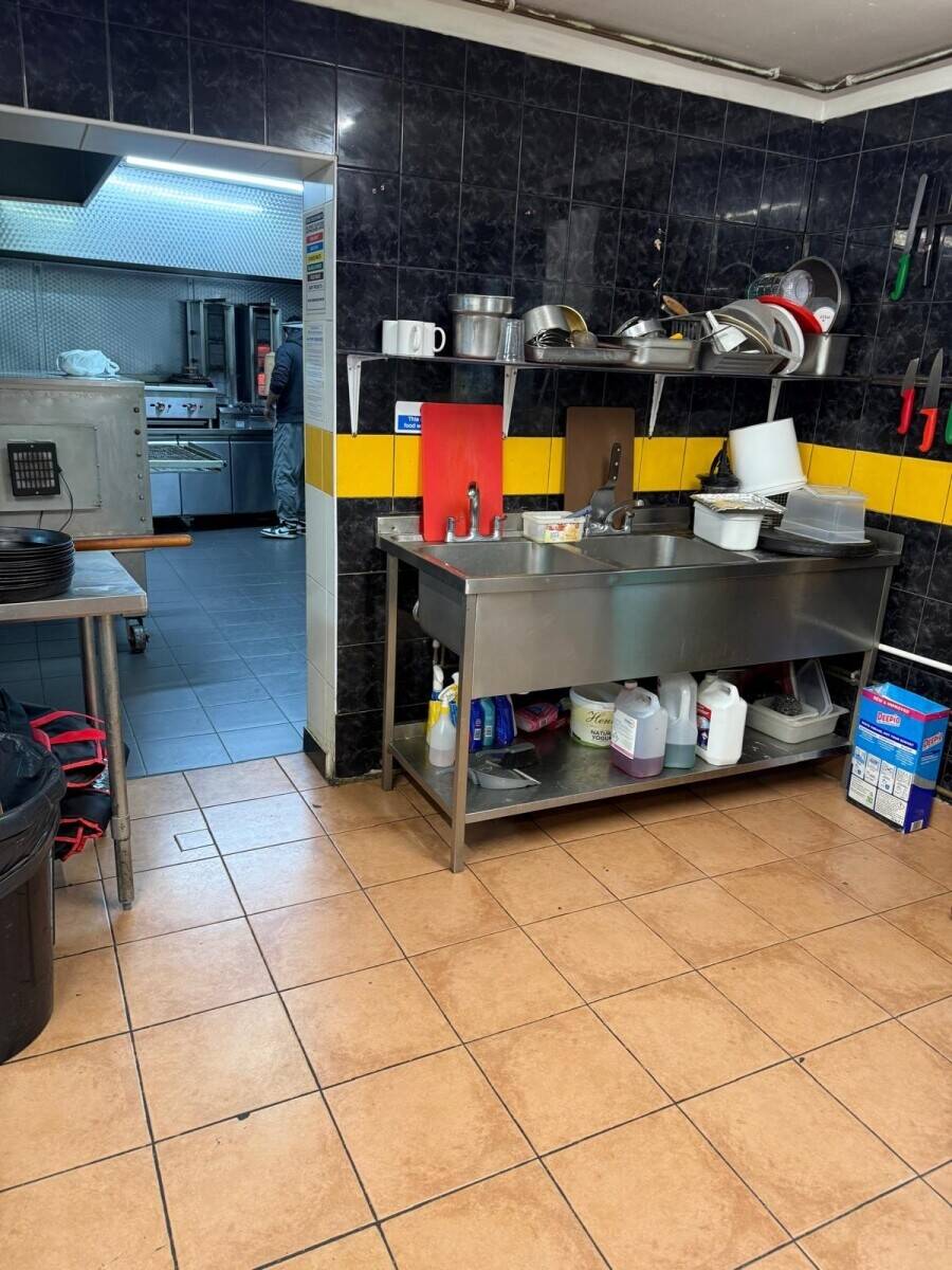 Fast Food Resturant for sale in Dudley west midlands