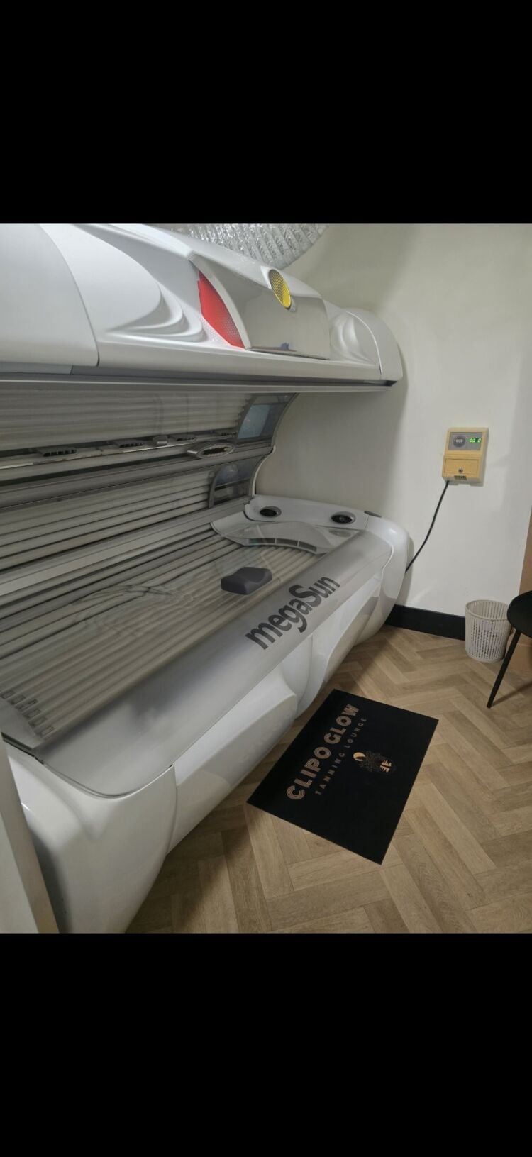 Clipo Glow Tanning Lounge