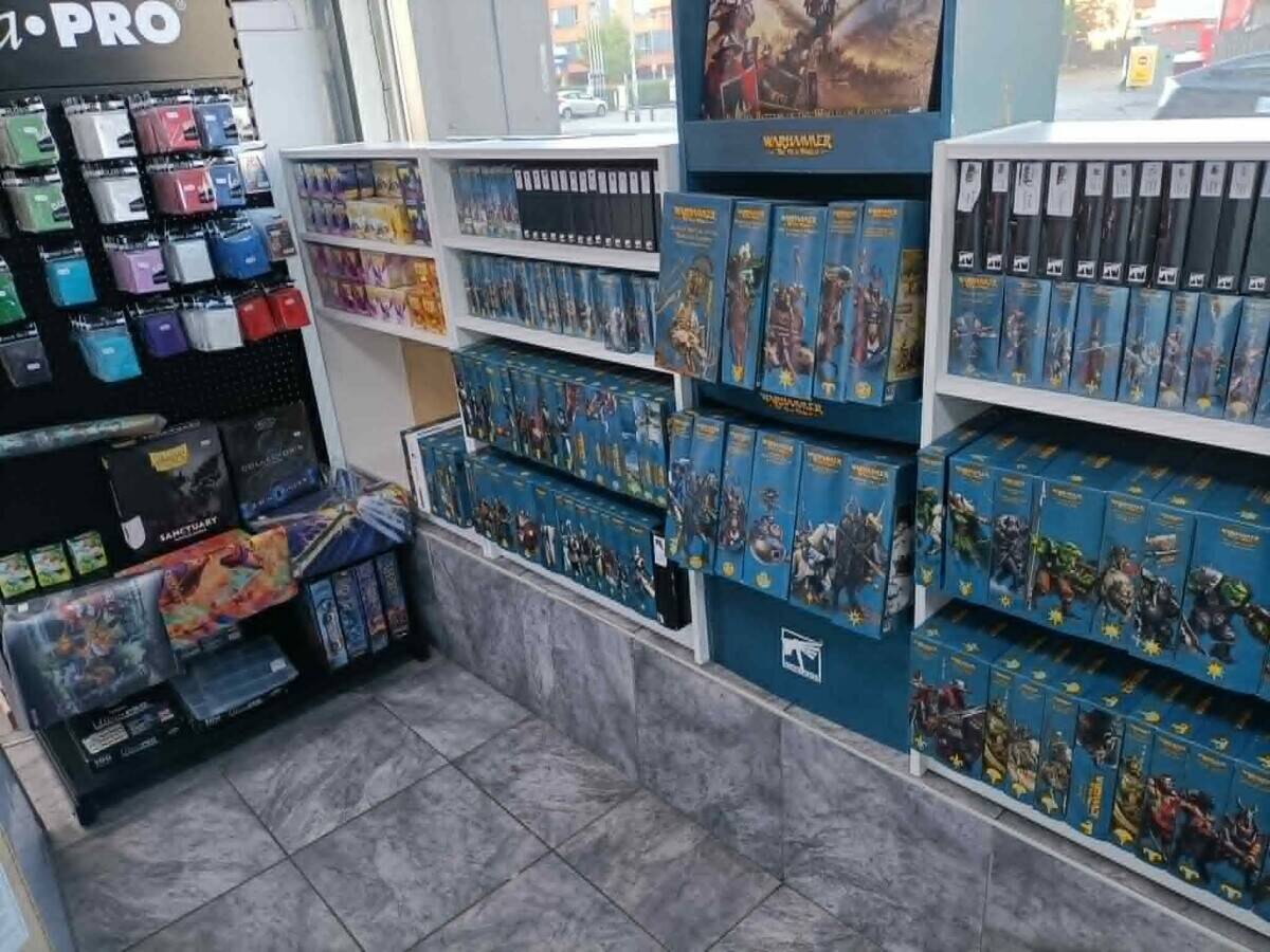 Very Well-Known, Board Game and Tabletop Gaming Business Photo 8