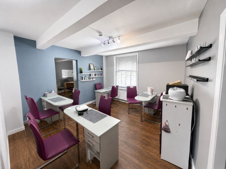 COMMERCIAL PREMISES TO LET IN THE HEART OF HITCHIN Photo 8