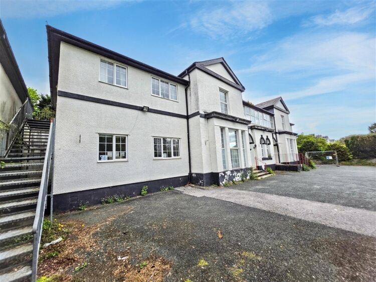 Auction Lot: Virtual Freehold - Former care home suitable for alternative use (STP) For Sale