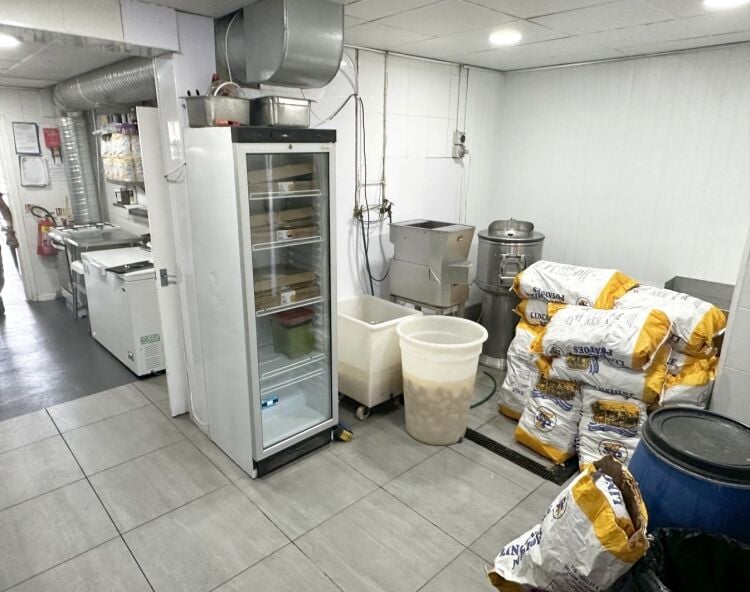 Newly established in 2025, well fitted/equipped fish & chip shop in desirable Birmingham suburb