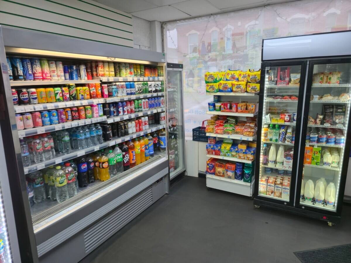 Off licence and newsagents