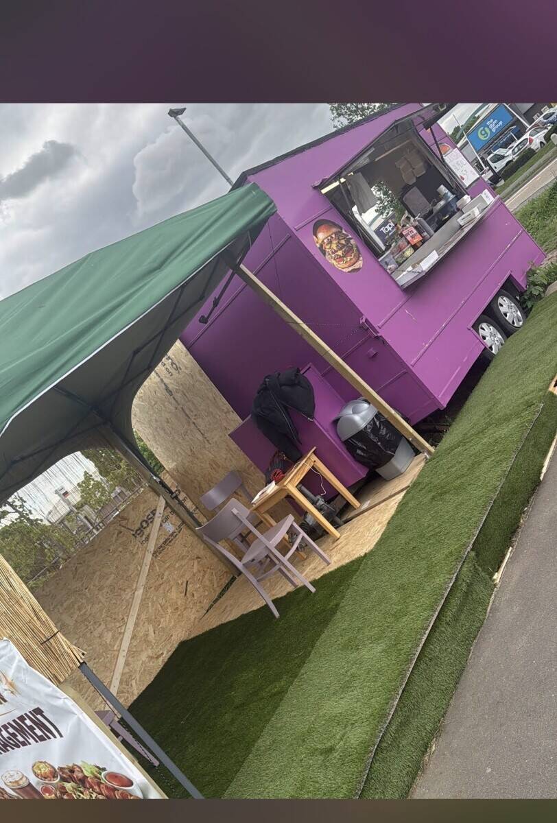 Basildon breakfast van Photo 8