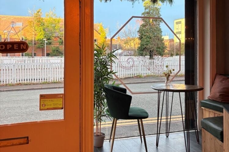 Established Licenced Cafe - Hale Photo 8