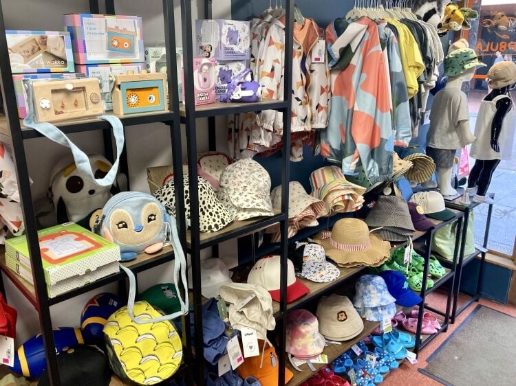 CHILDRENS CLOTHING, ACCESSORIES, TOYS, & GIFTS OR AVAILABLE EMPTY Photo 8
