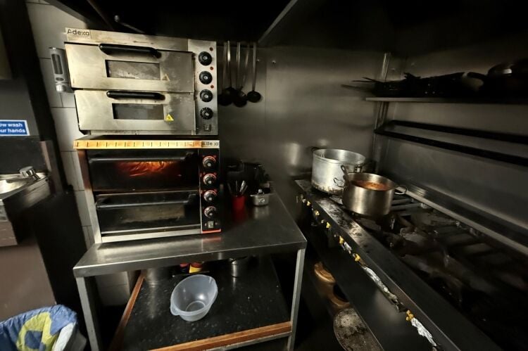 Established Restaurant - Horwich Photo 8