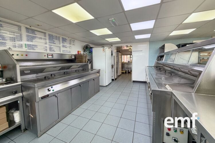 Popular Seaside Freehold Fish & Chip Shop & Restaurant