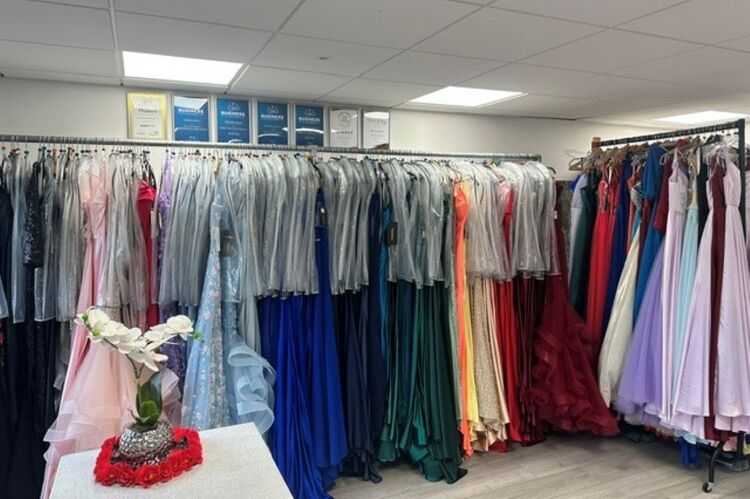 Prom & Occasionwear Boutique - Kettering Photo 8