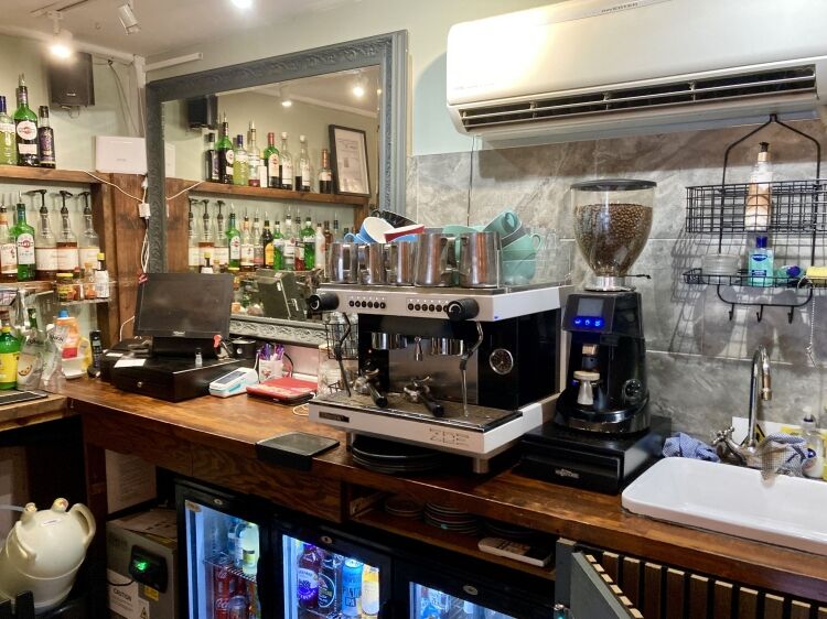 LICENSED COFFEE SHOP/CAFÉ/BRASSERIE