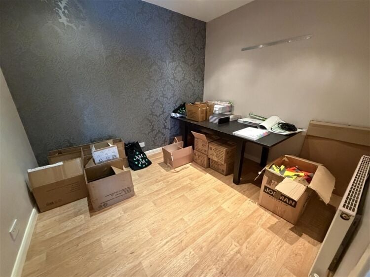 Vacant Unit For Sale in Castleford