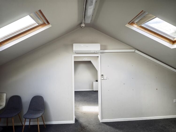 Vacant Unit For Sale in Huddersfield Photo 8