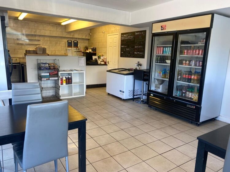 Leasehold Café Located In Warwick Photo 8