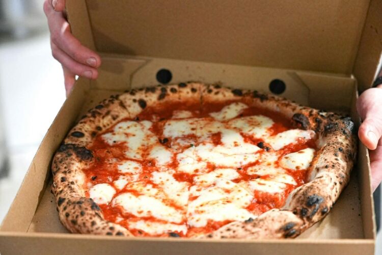 Pizza Takeaway Business in Giffnock Glasgow
