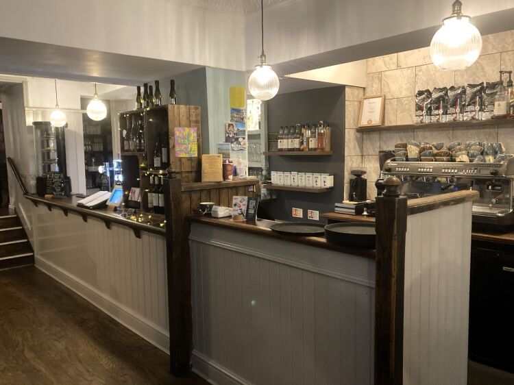LICENSED COFFEE SHOP/CAFÉ/BRASSERIE Photo 8