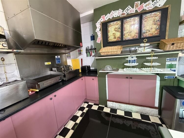 Cafe & Sandwich Bars For Sale in Leeds Photo 8