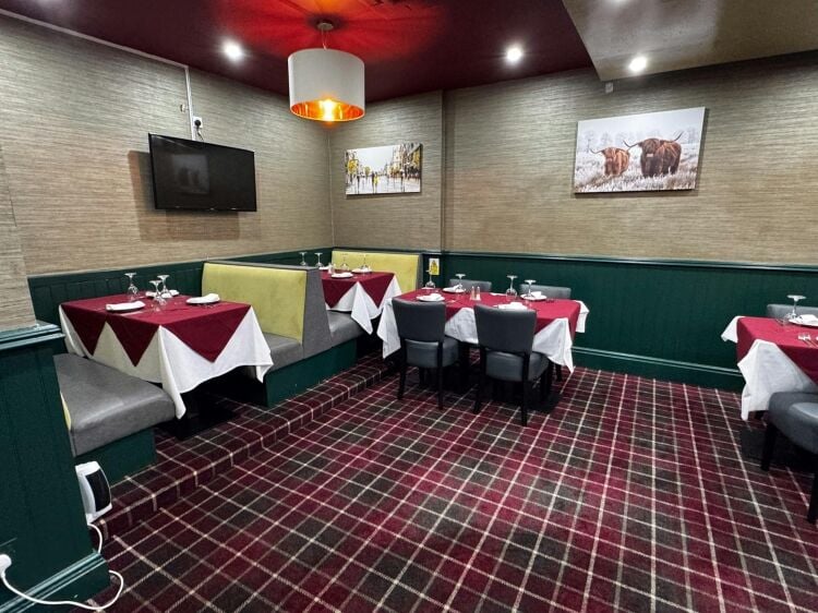 60 cover Indian Restaurant with Huge Potential Photo 8