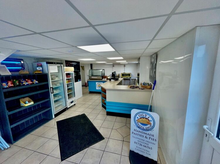 Leasehold Bakery Located St Austell Photo 8