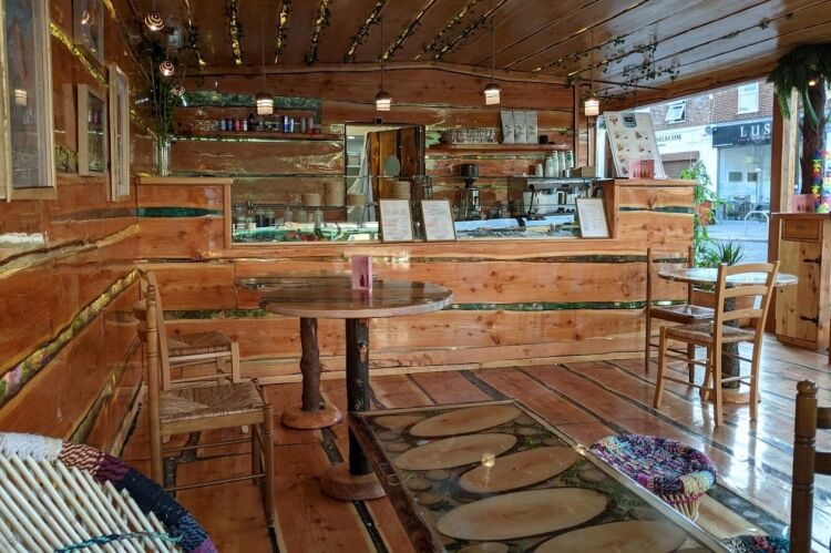 Established Hawaiian Restaurant - Ealing