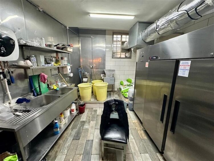 LEASEHOLD 
FISH & CHIPS TAKEAWAY