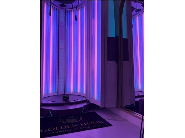TANNING STUDIO –  ESSEX