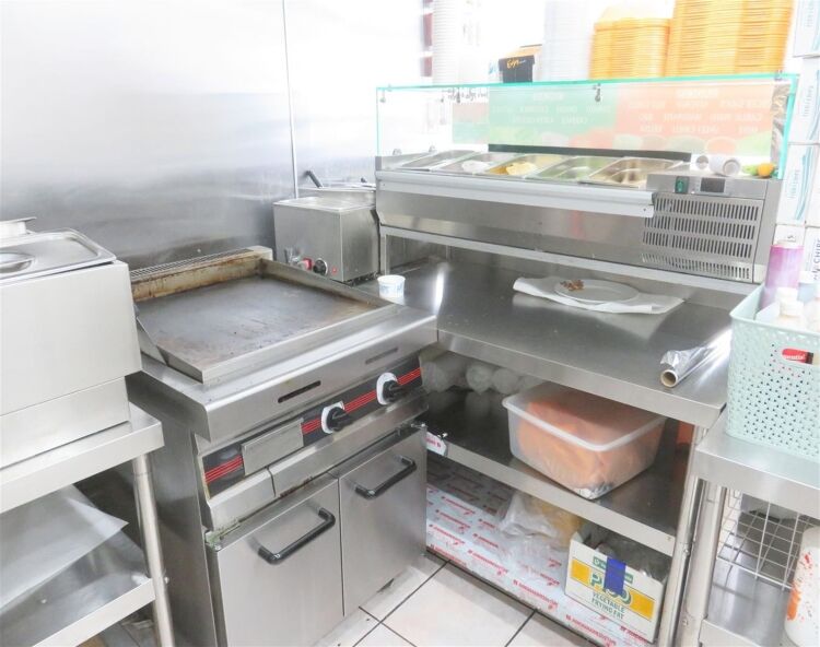 Corner fish & chip shop in sought after area of Windsor