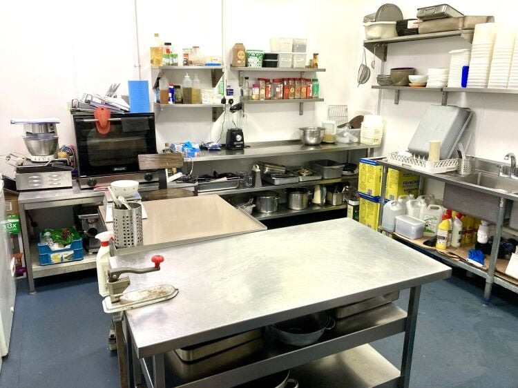 CAFÉ/DELI/GRILL/TAKEAWAY Photo 8