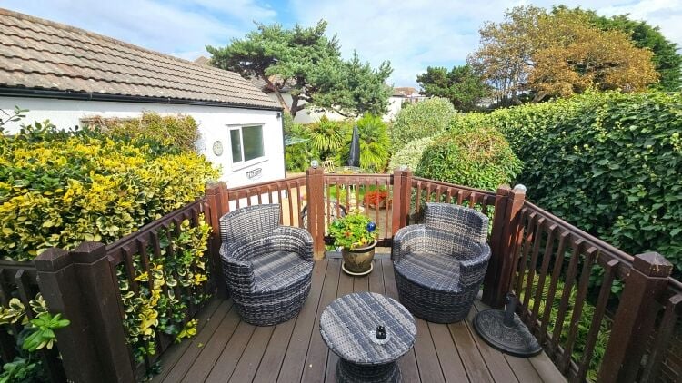 10/10 Rated Holiday Letting Home & Income - Sea Views
