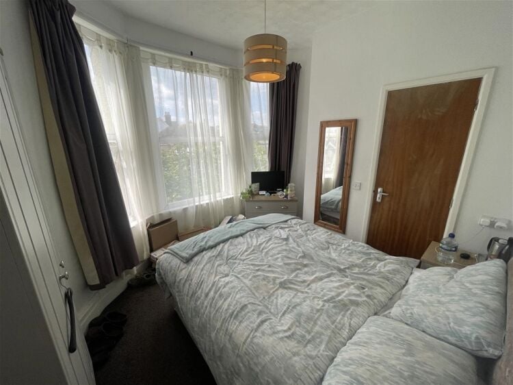 Seaside Town 19-Bed HMO with Extensive Owners Accommodation For Sale in Paignton