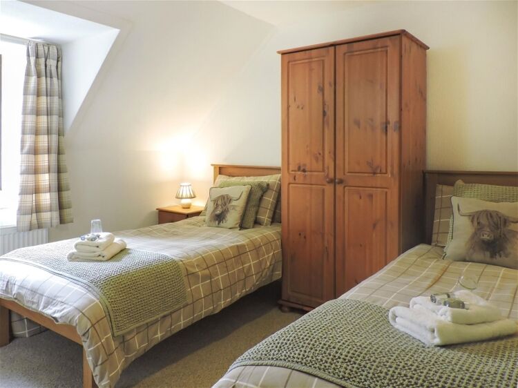 Staffin Caravan & Camping Site with Self-Catering Accommodation